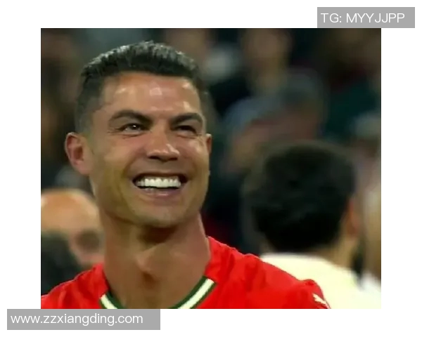 C罗足球明星搞笑瞬间大揭秘让你捧腹大笑的精彩时刻合集